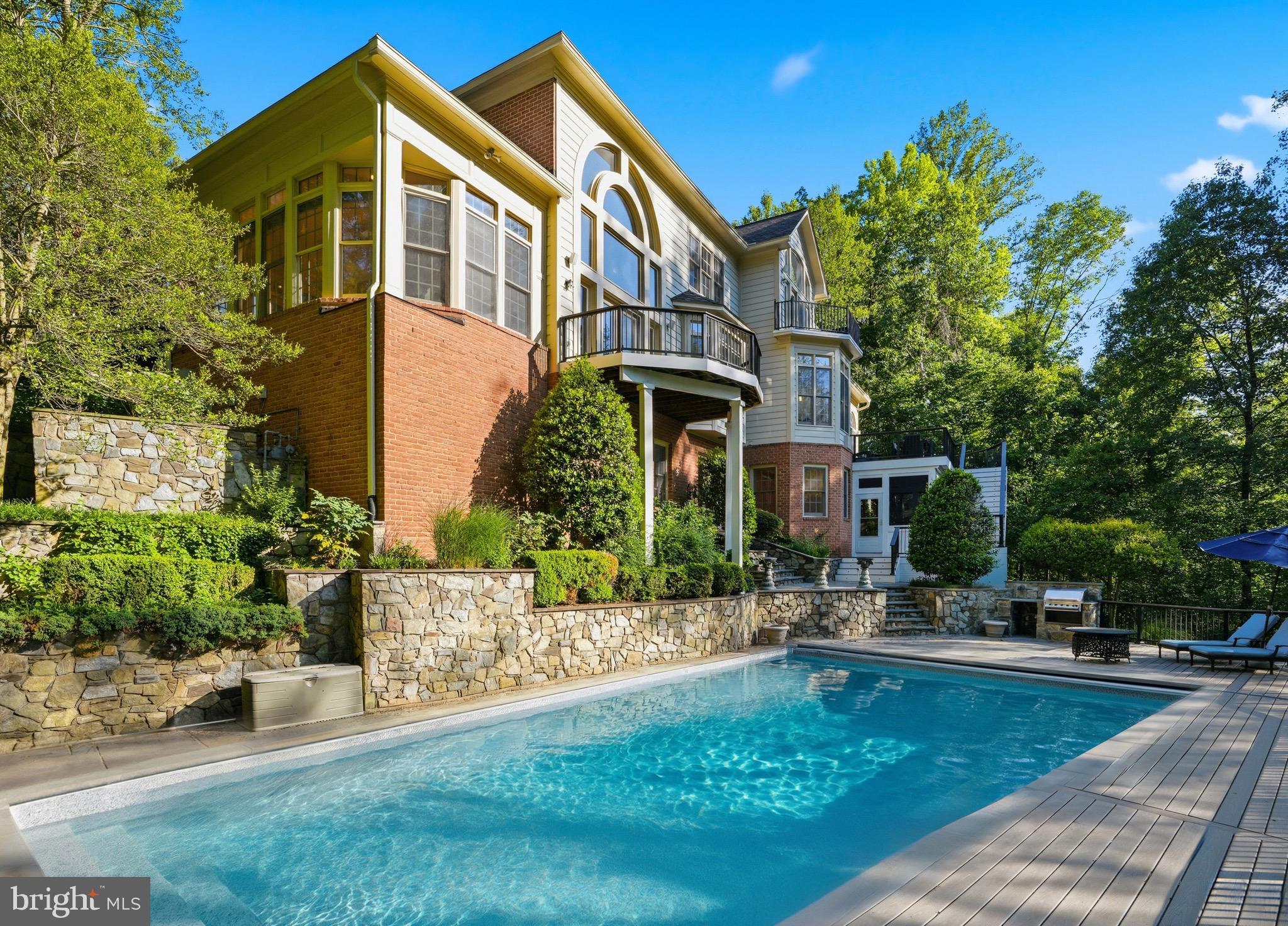 891 CHINQUAPIN ROAD