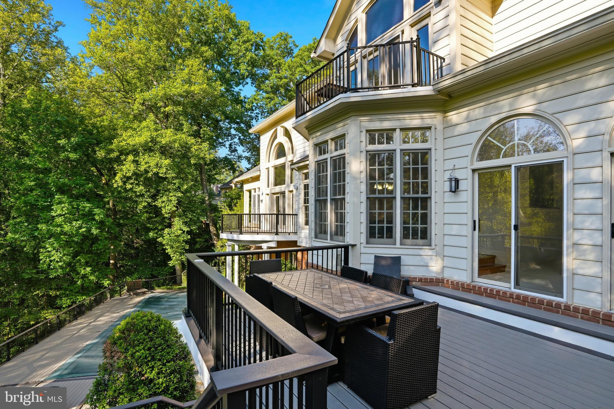 891 CHINQUAPIN ROAD
