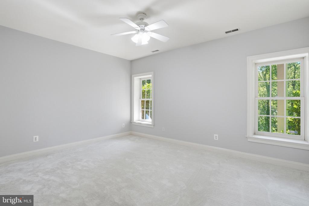 891 CHINQUAPIN ROAD