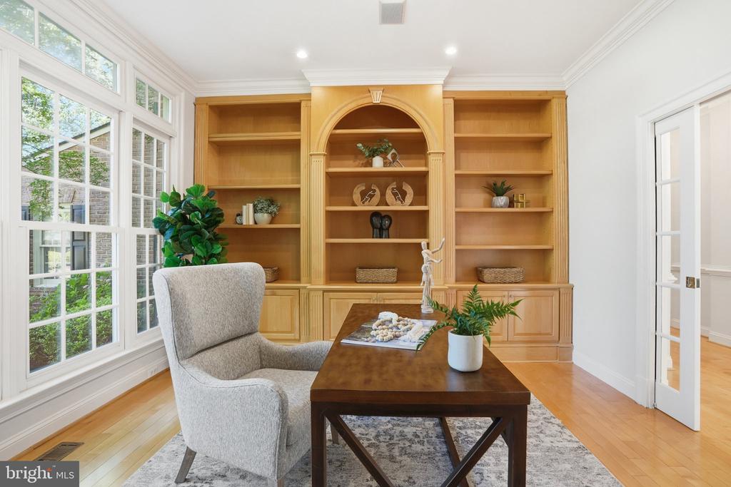 891 CHINQUAPIN ROAD
