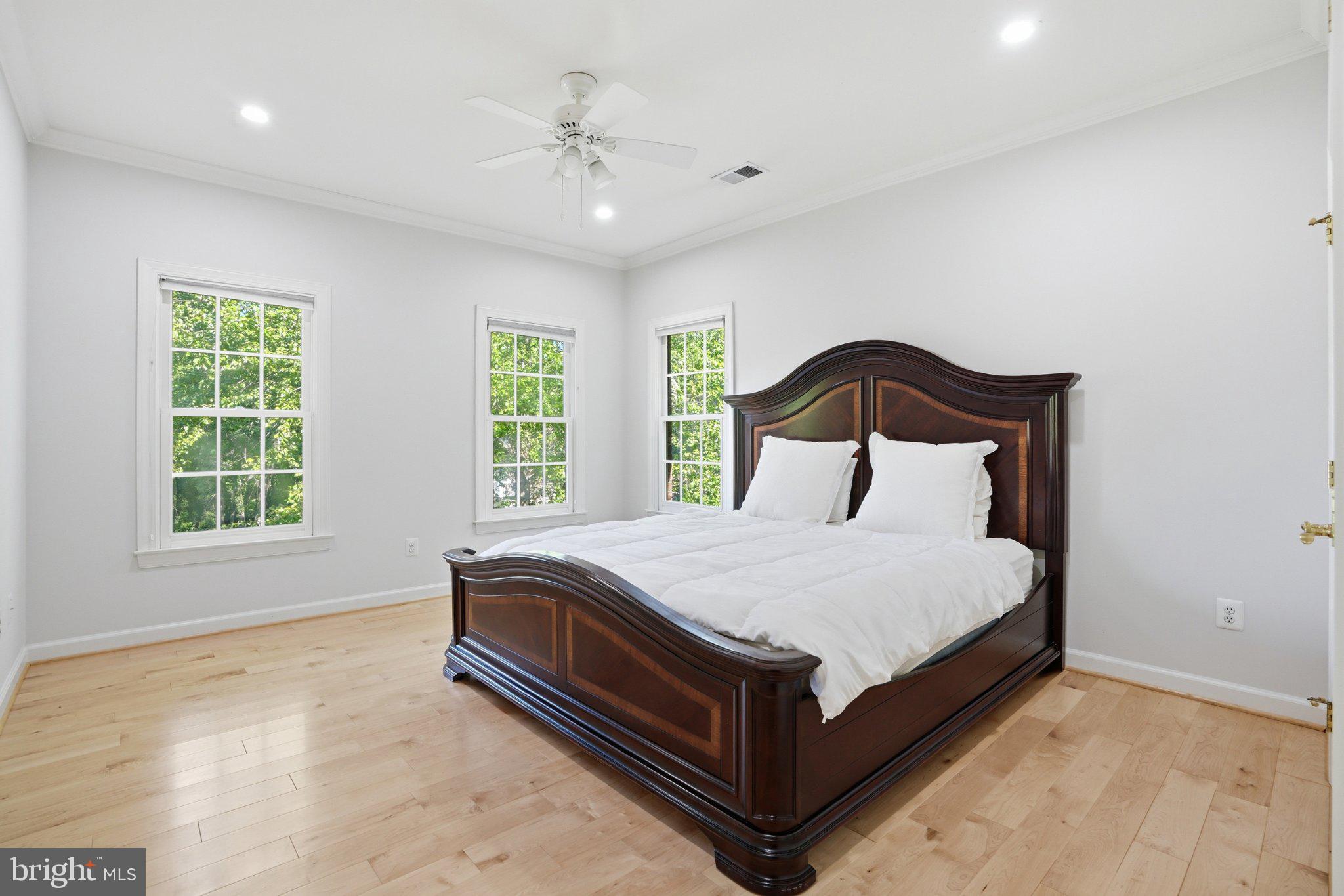 891 CHINQUAPIN ROAD