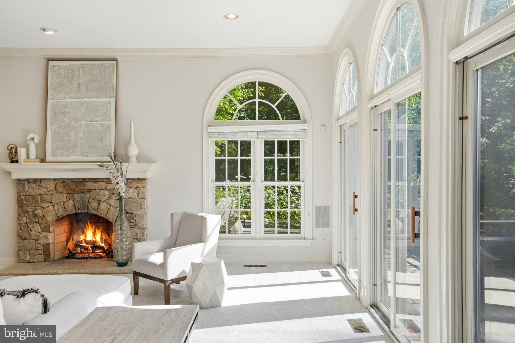 891 CHINQUAPIN ROAD