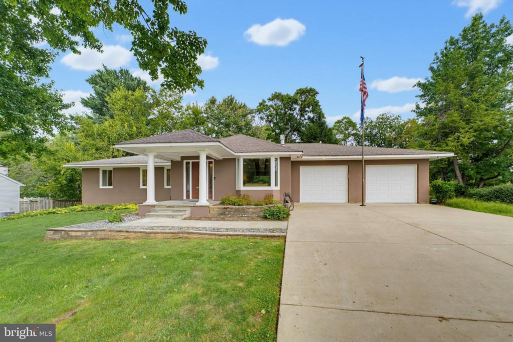 6342 MERIWETHER LANE