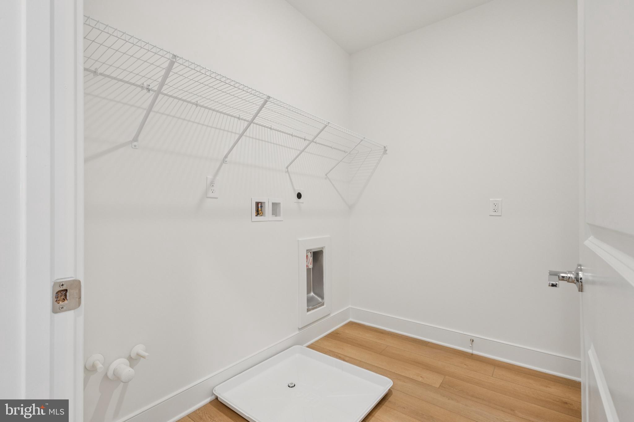 19862 LAVENDER DUST SQ