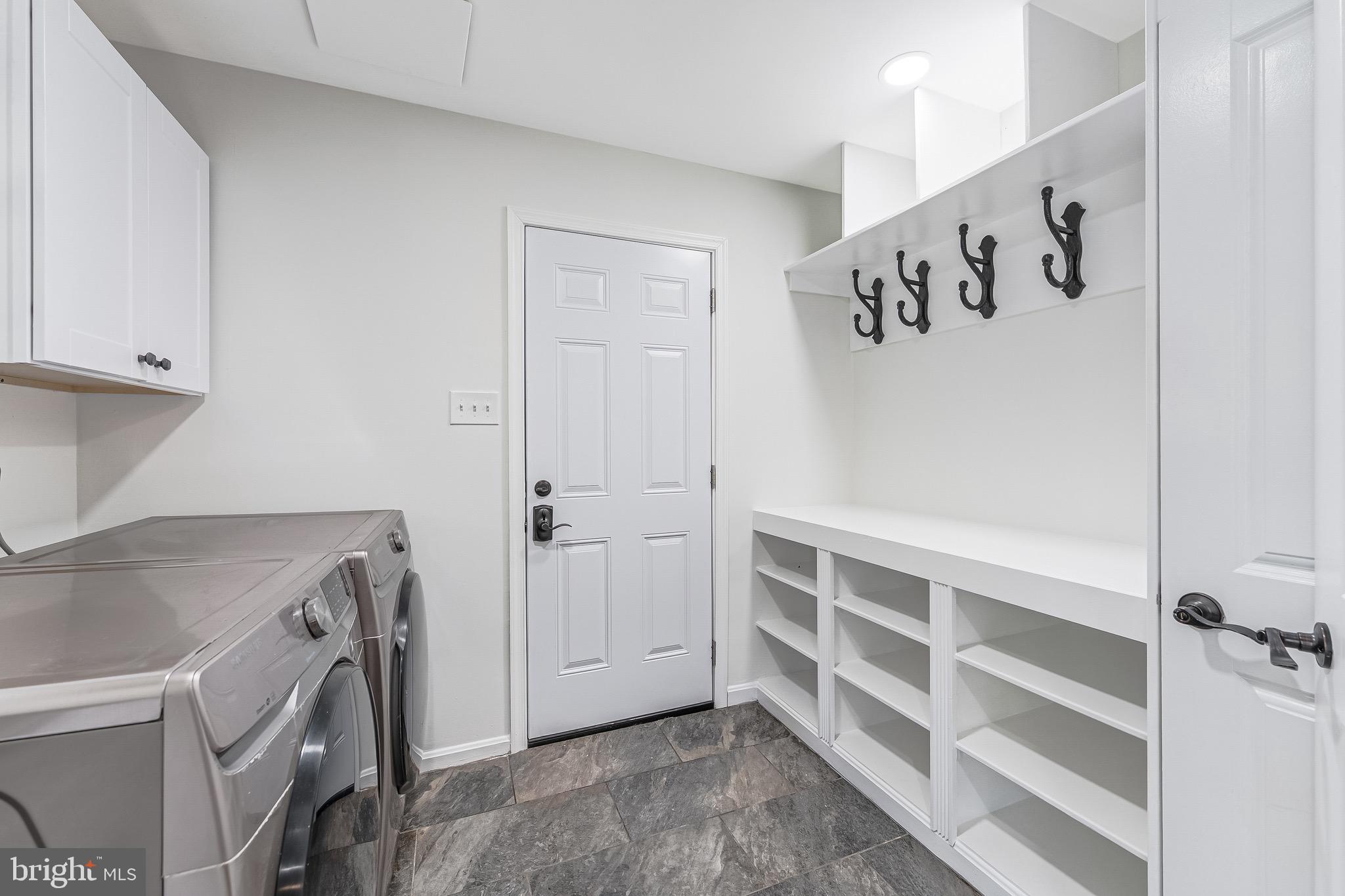 15423 JAMES MONROE HIGHWAY