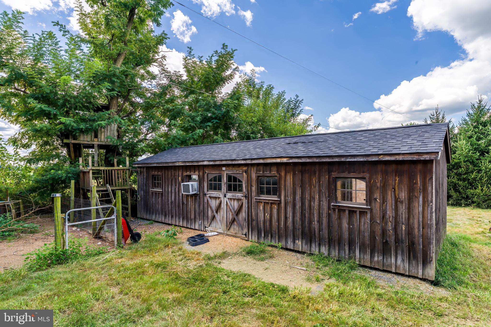 15423 JAMES MONROE HIGHWAY