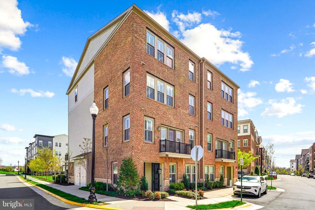 23608 HAVELOCK WALK TERRACE