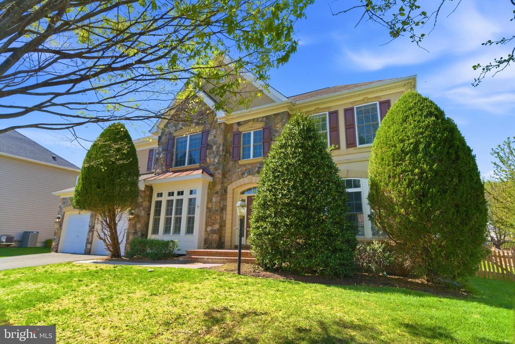 903 TINSMAN DRIVE NE
