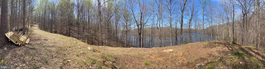 11429 Occoquan Oaks Ln