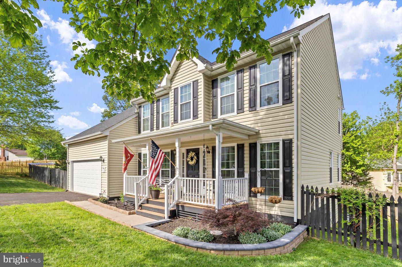 7400 Harvest Ln