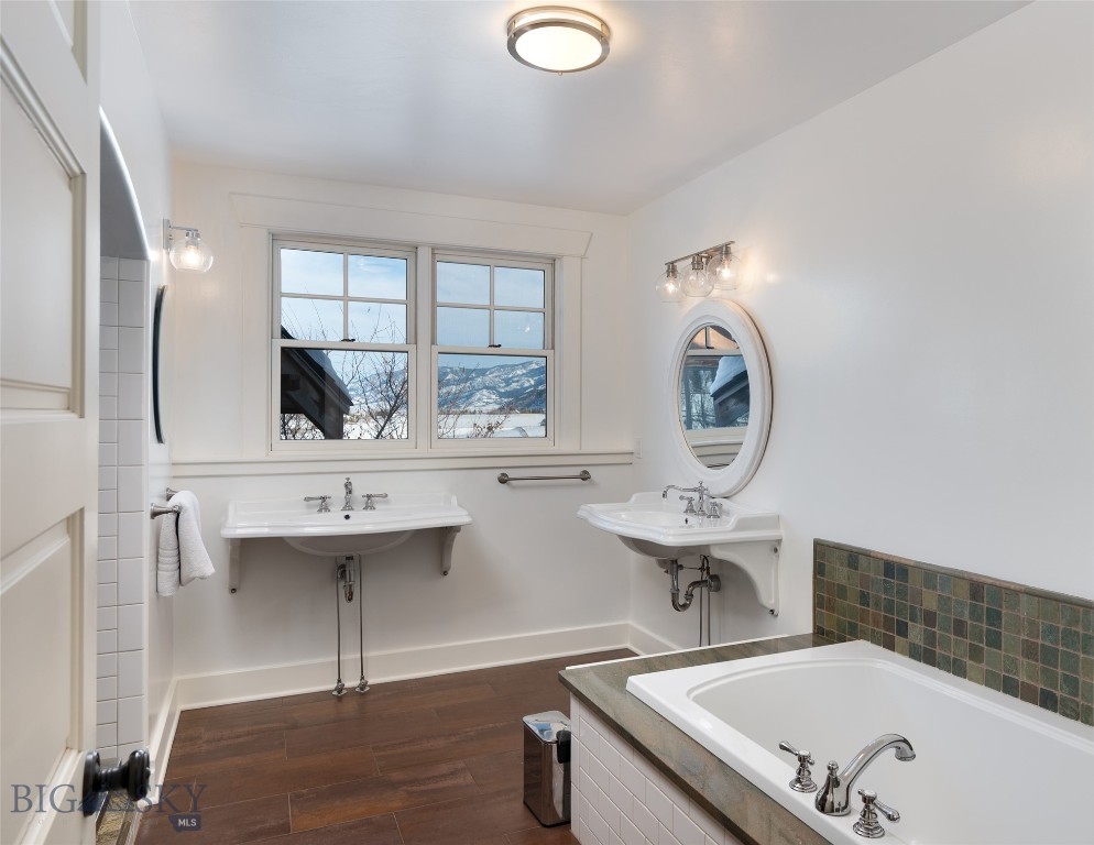 618 Autumn Ridge Road