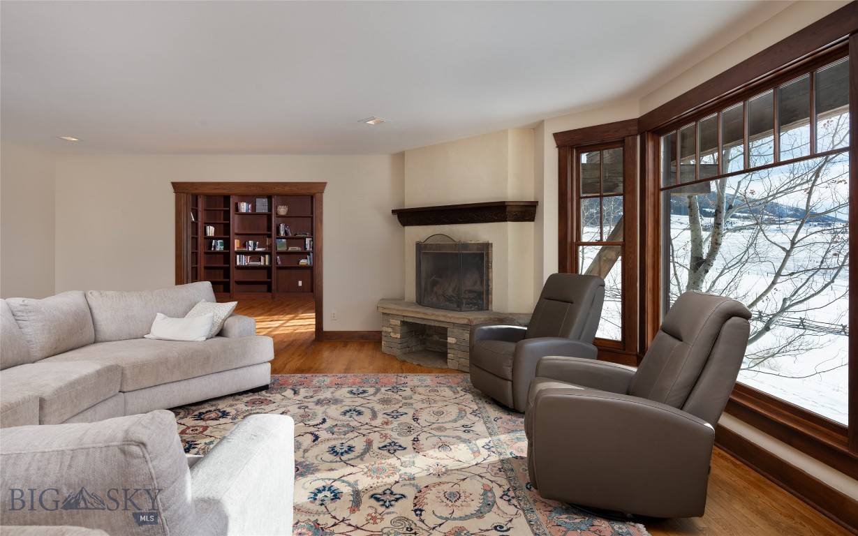 618 Autumn Ridge Road