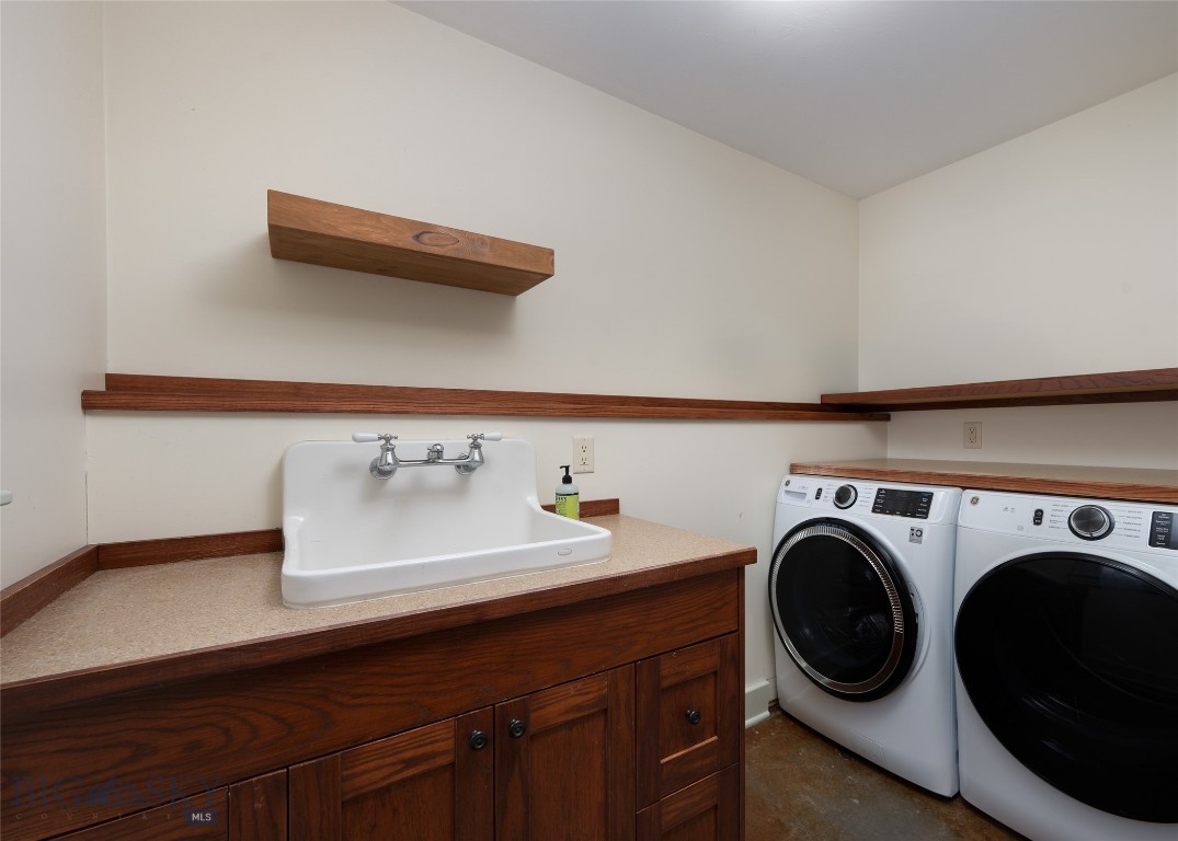 618 Autumn Ridge Road