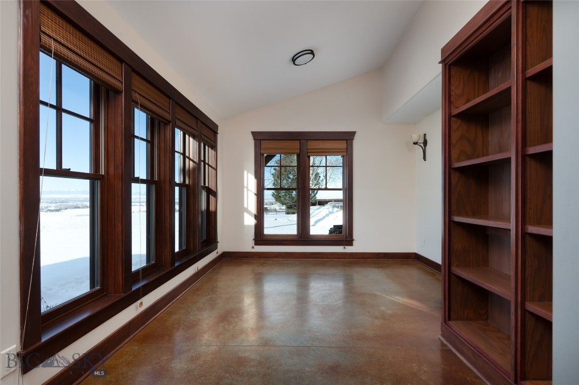 618 Autumn Ridge Road