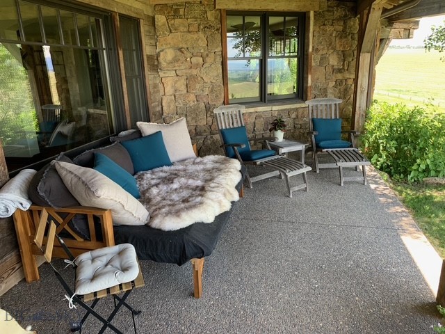 618 Autumn Ridge Road