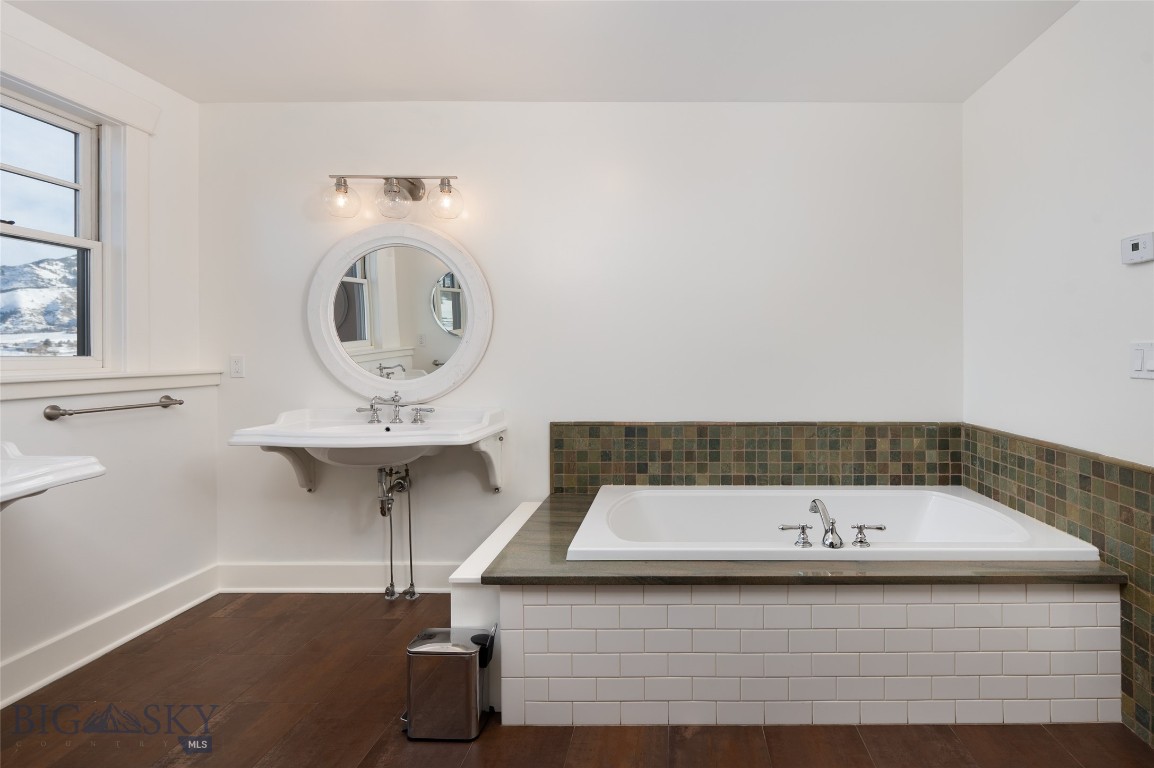 618 Autumn Ridge Road