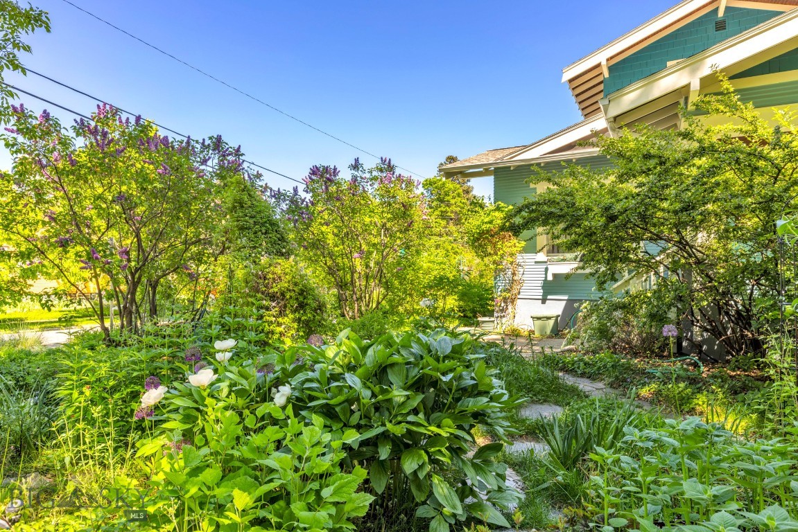 602 S 6th Avenue