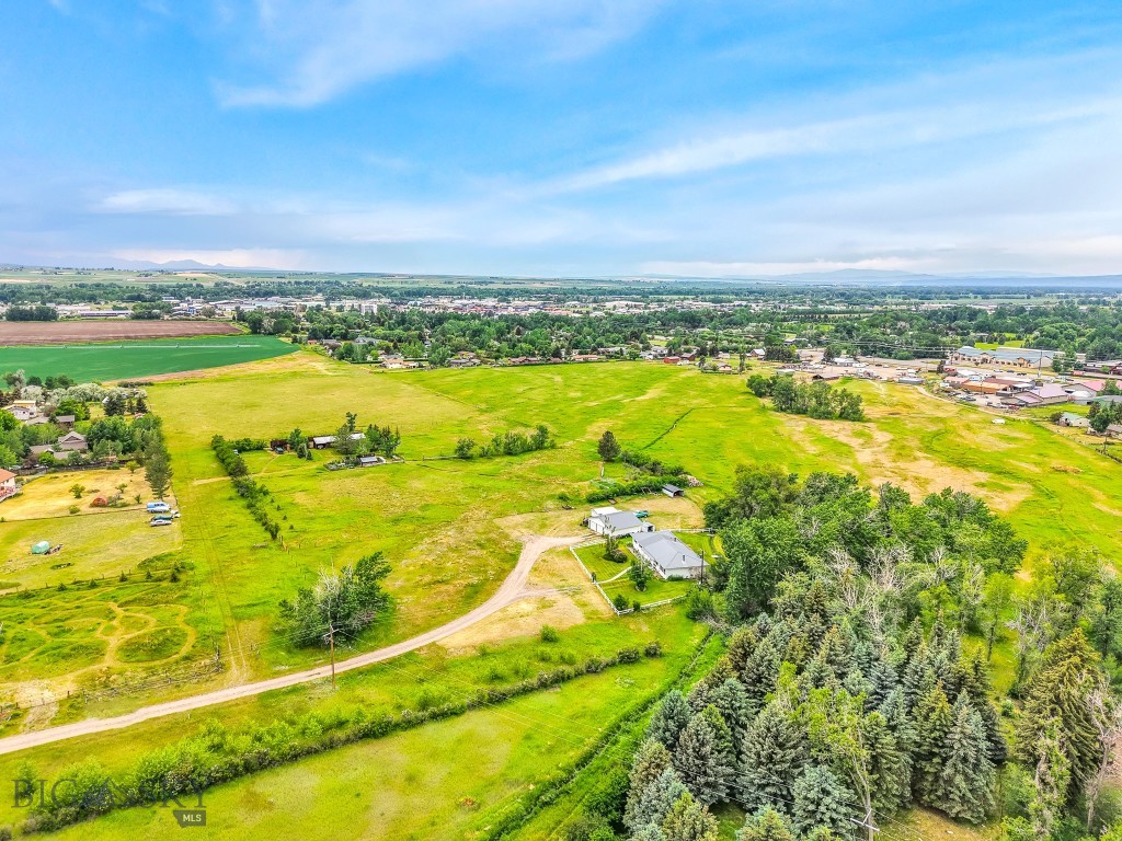 327 Dovetail Lane