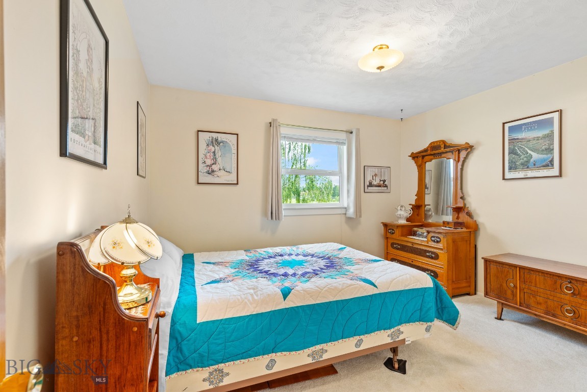 327 Dovetail Lane