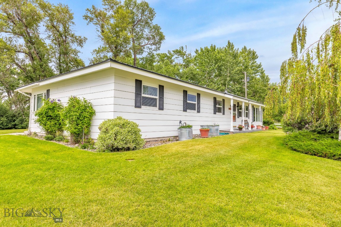 327 Dovetail Lane