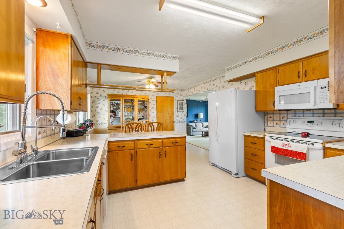 327 Dovetail Lane