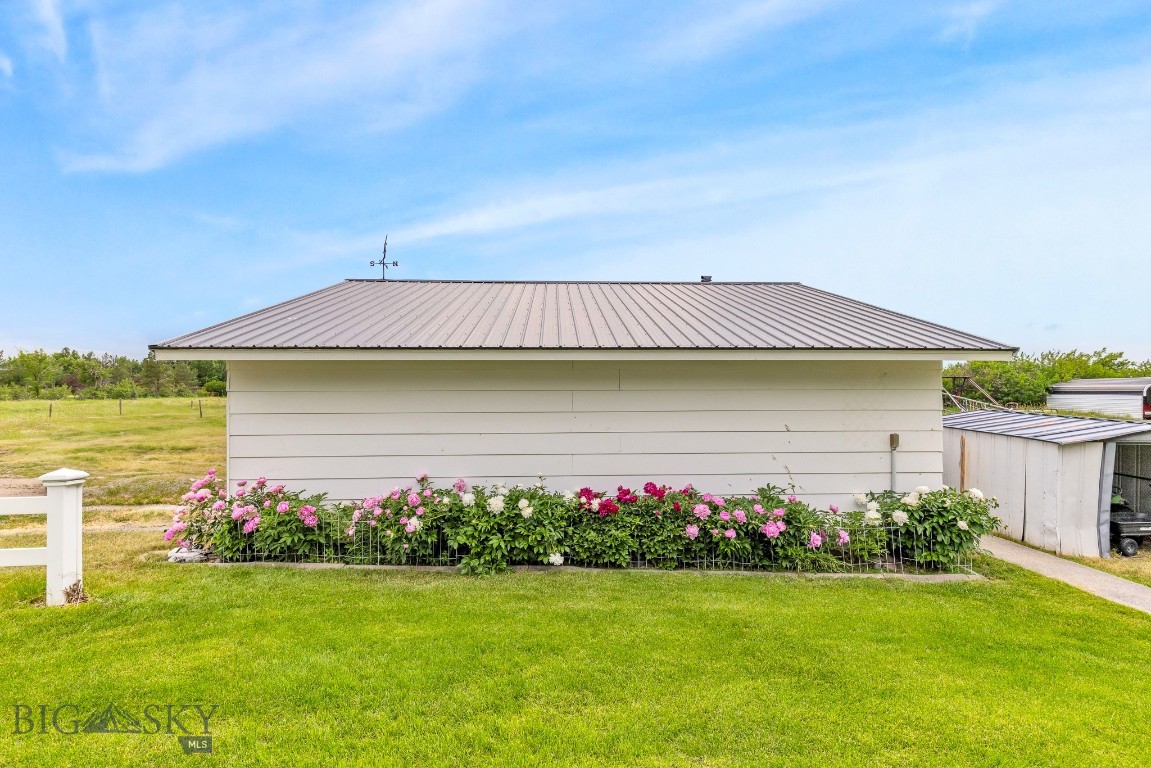 327 Dovetail Lane