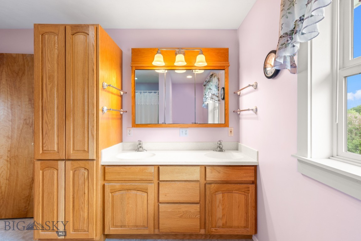 327 Dovetail Lane
