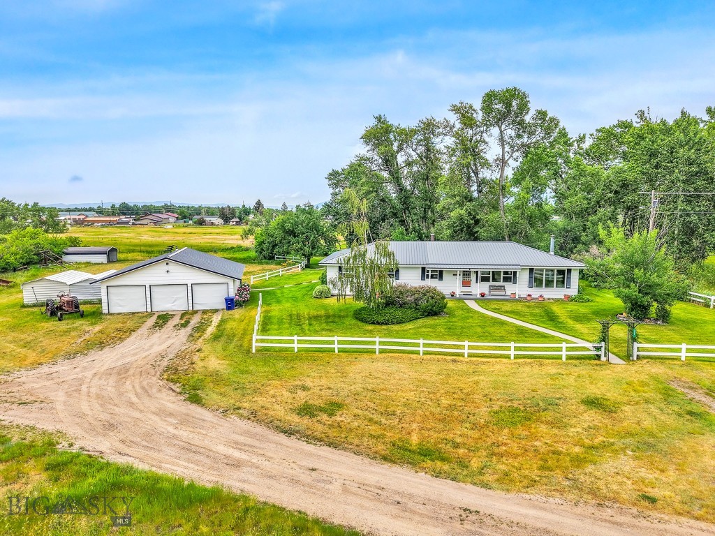 327 Dovetail Lane