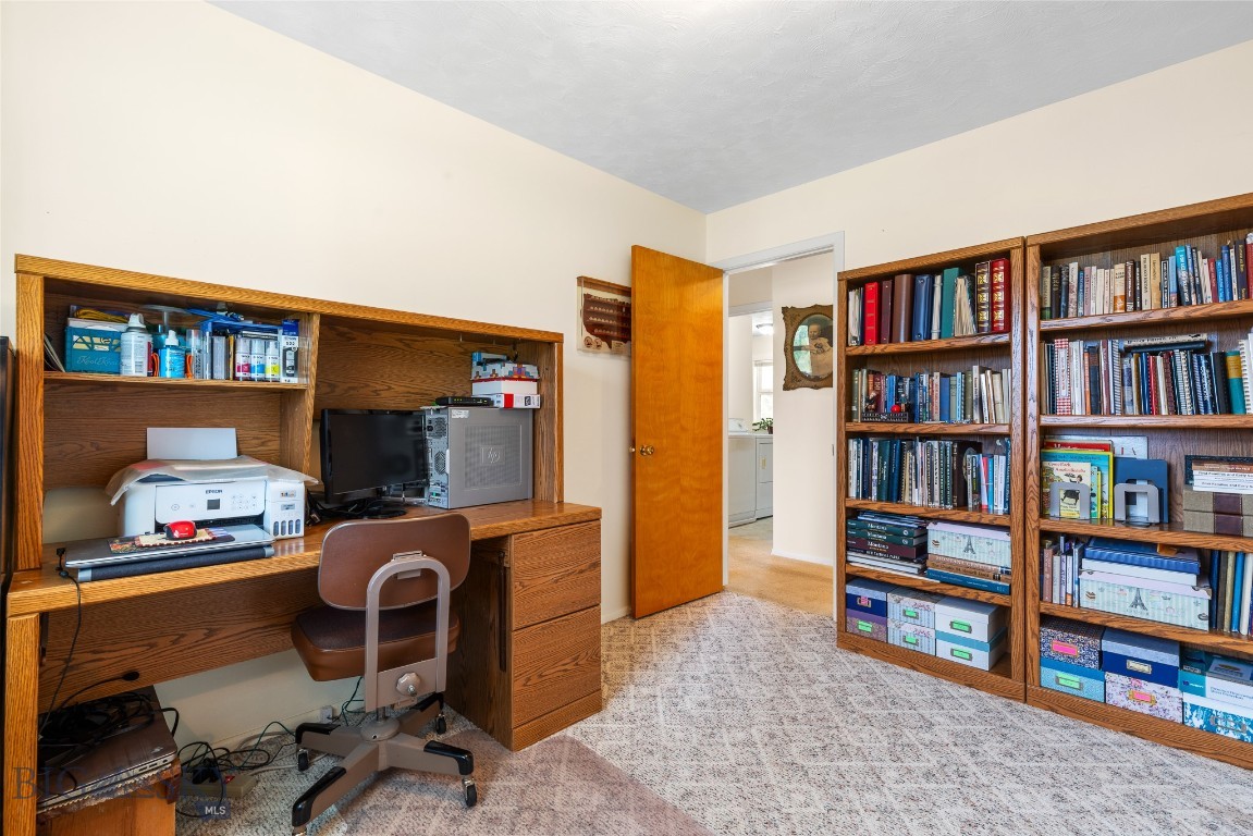 327 Dovetail Lane