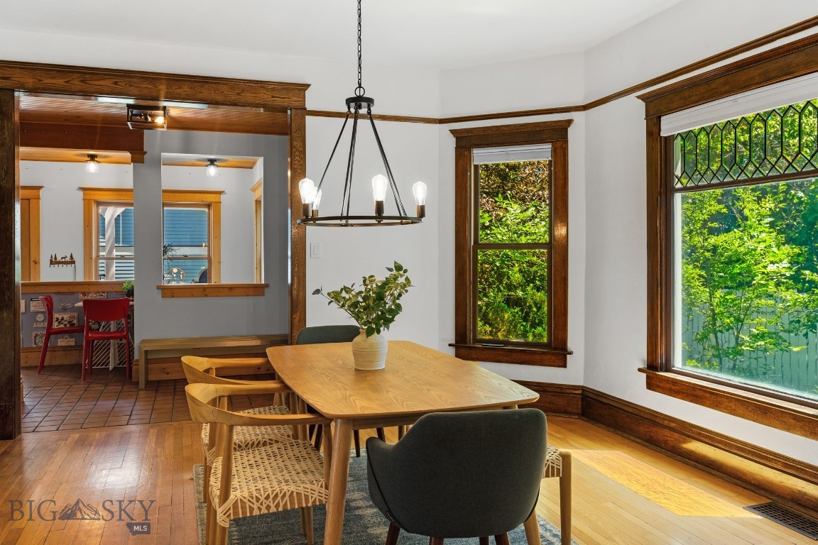 216 S 3rd Avenue