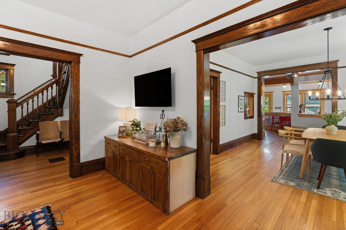 216 S 3rd Avenue