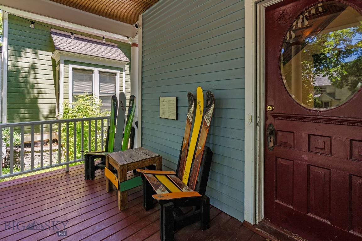 216 S 3rd Avenue