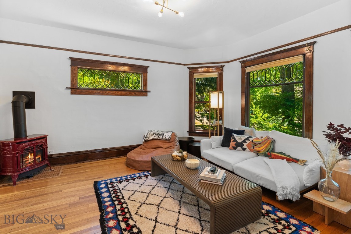 216 S 3rd Avenue