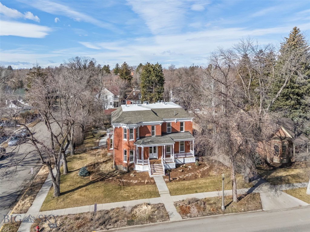 319 S Willson