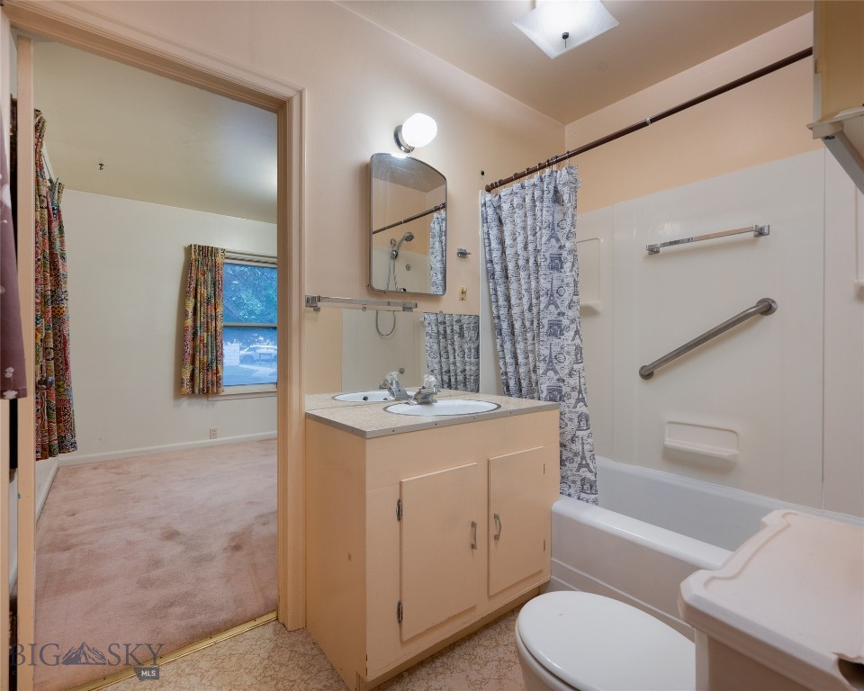 711 N Bozeman Avenue