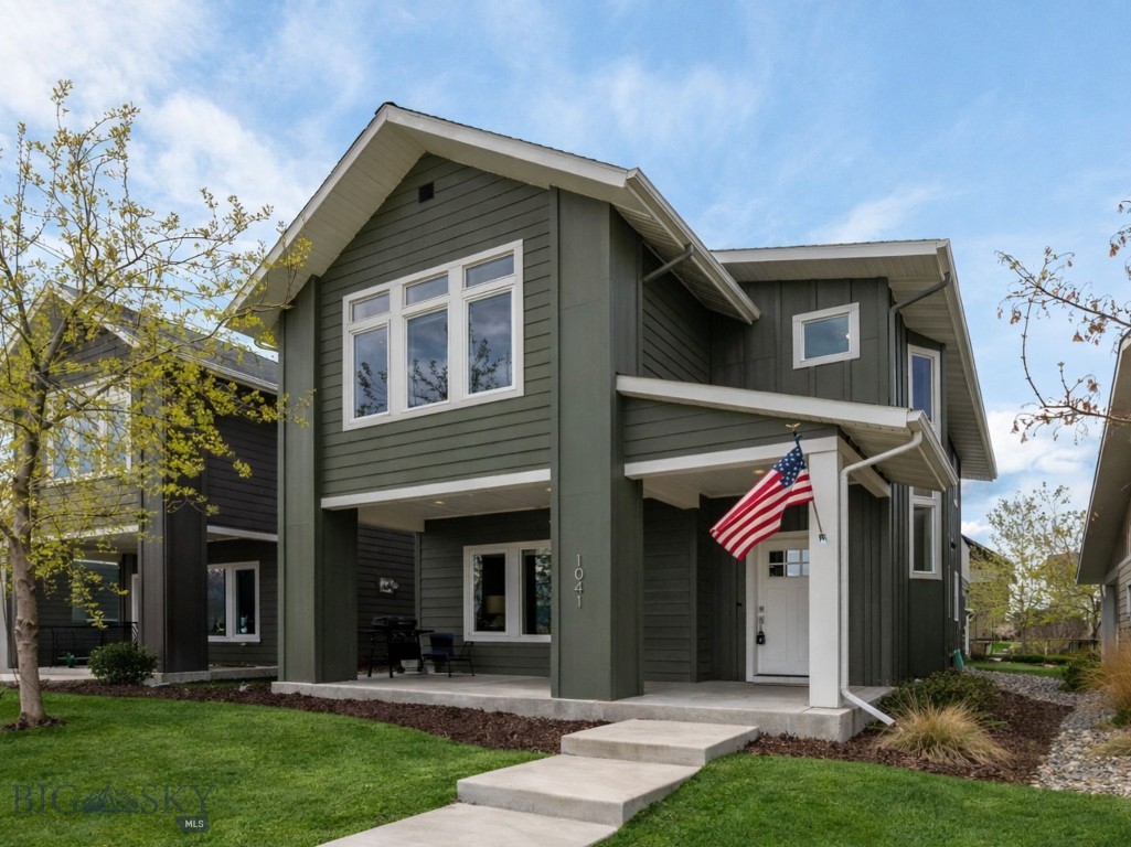 1041 N 12th Avenue