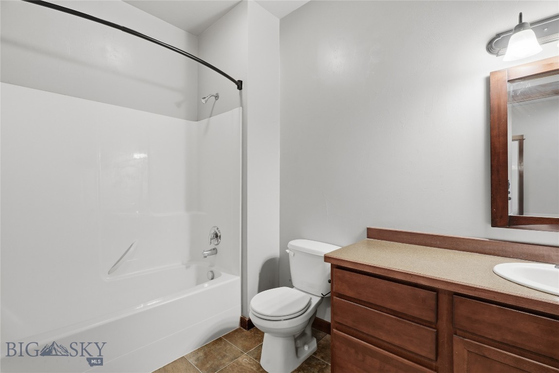 884 Quail Run Road B
