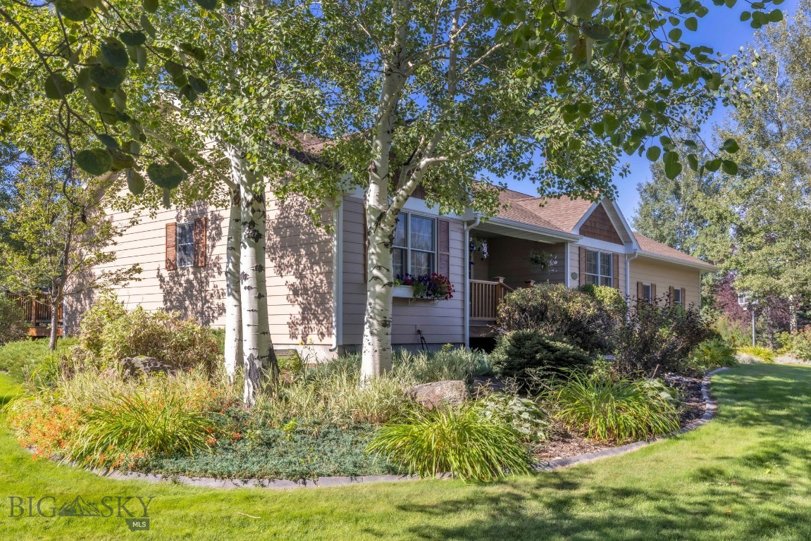 76 Lucille Lane