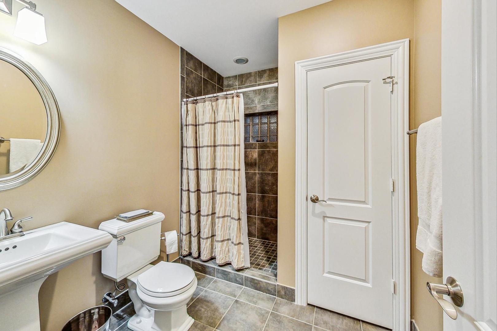 1040 Greenwood Avenue