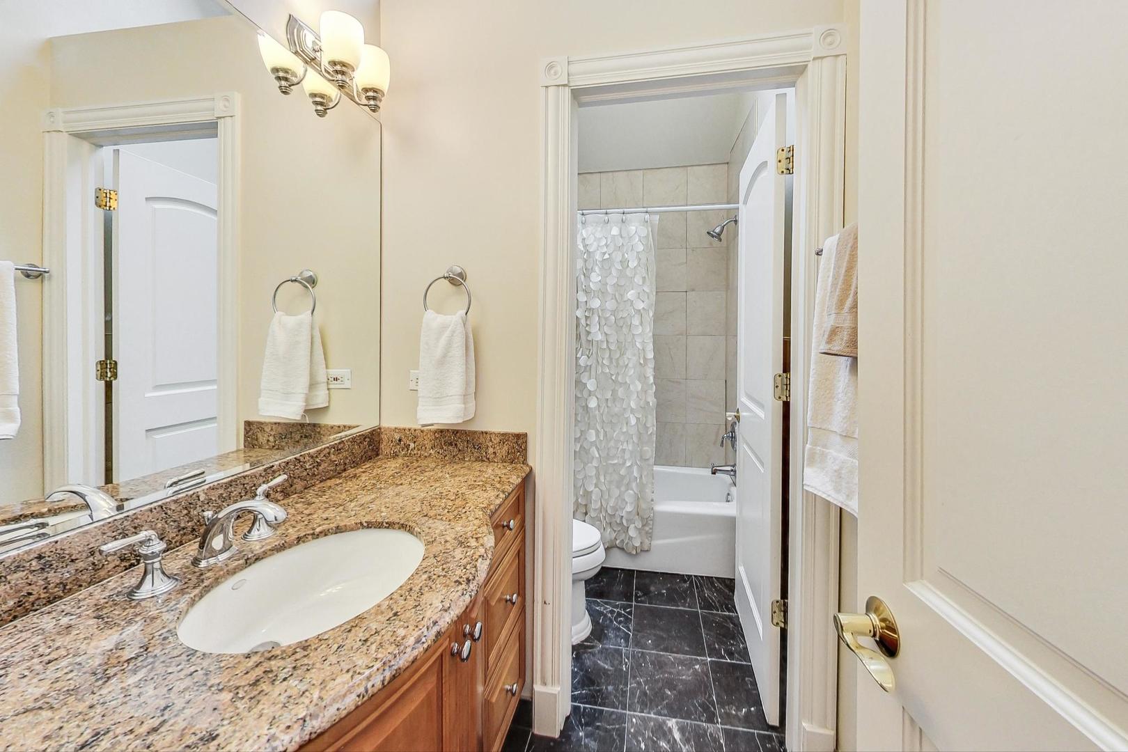 1040 Greenwood Avenue