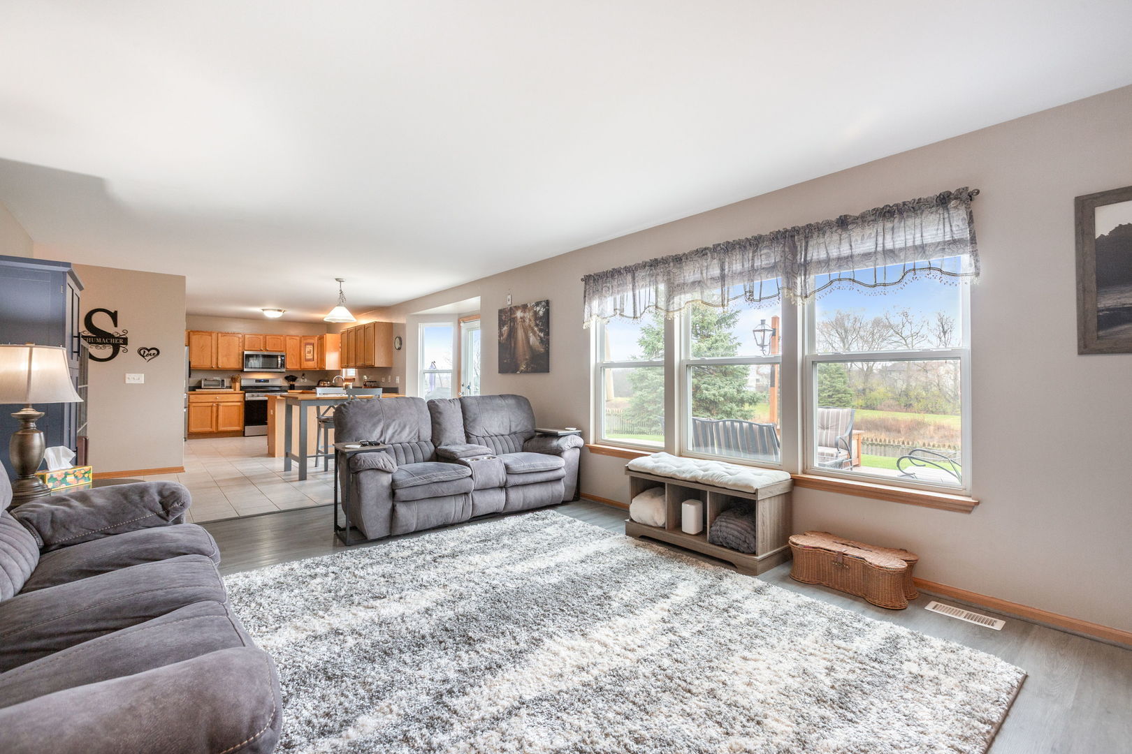 105 N Inverness Court