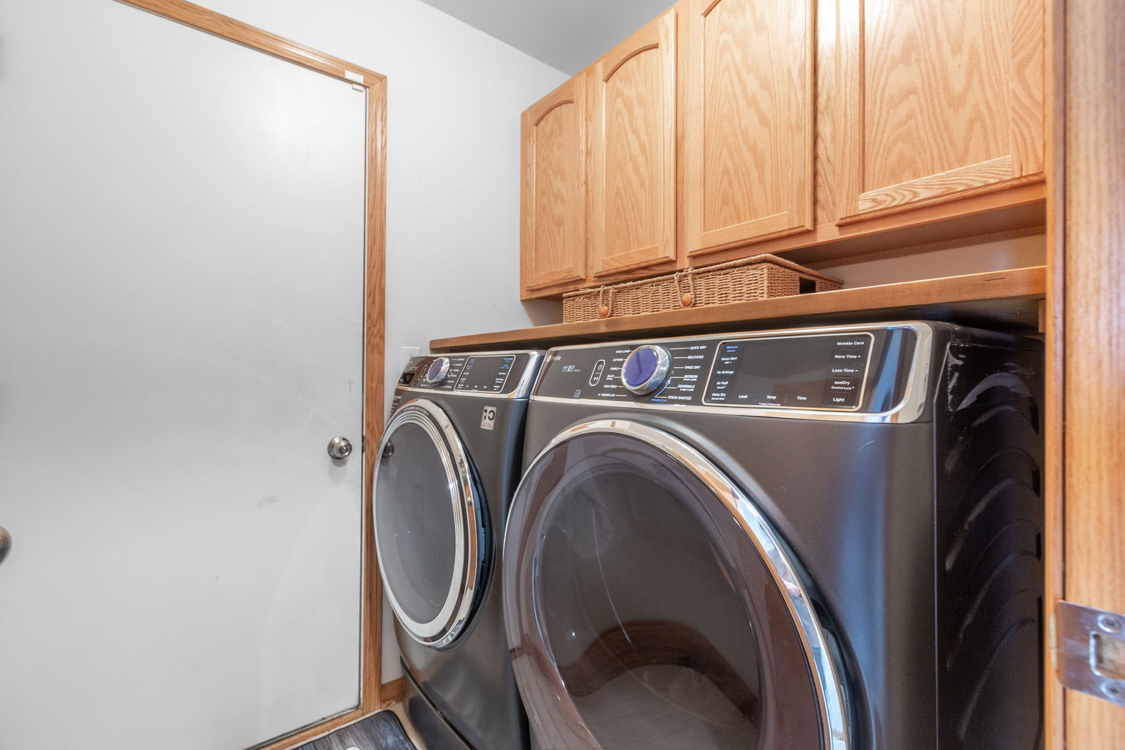 105 N Inverness Court