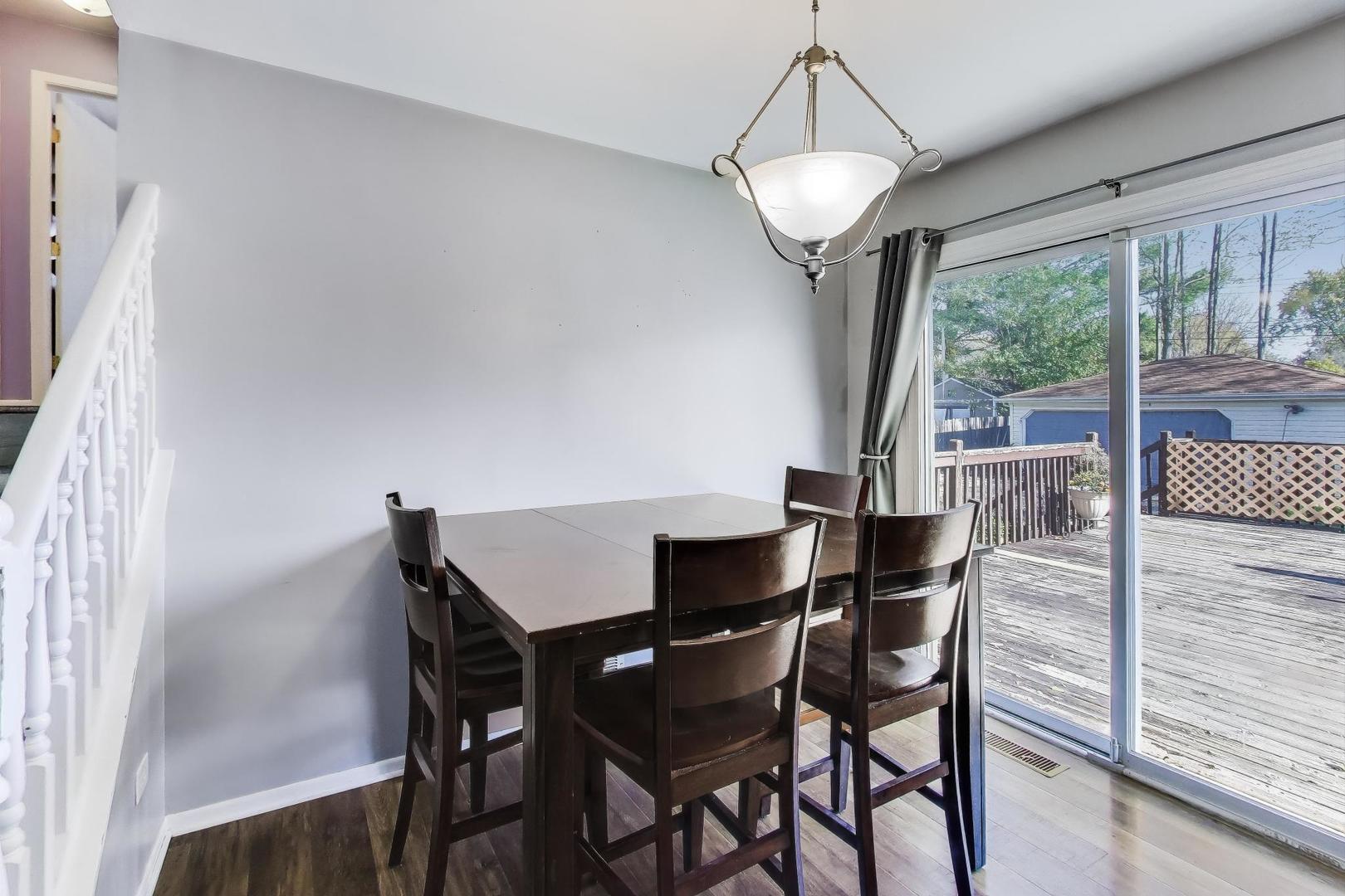 37411 N Fairview Lane