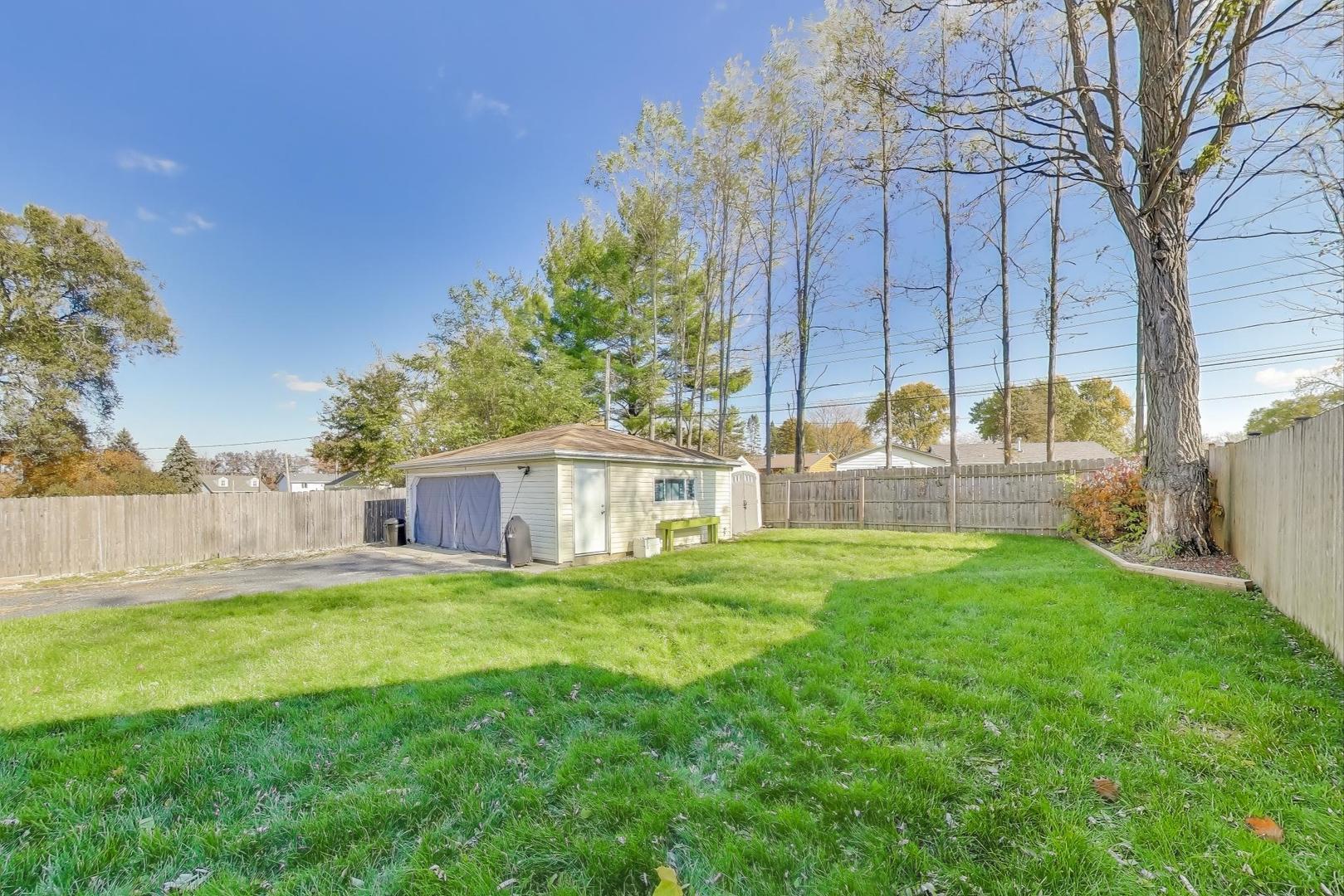 37411 N Fairview Lane