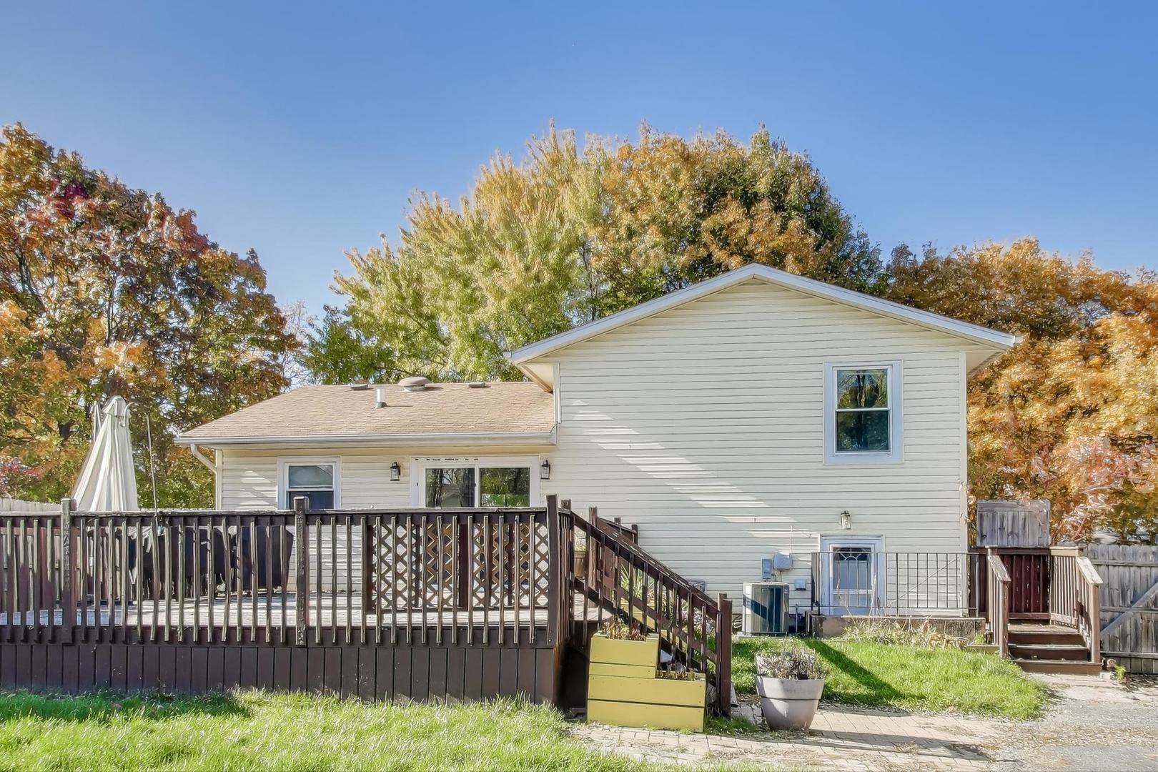 37411 N Fairview Lane