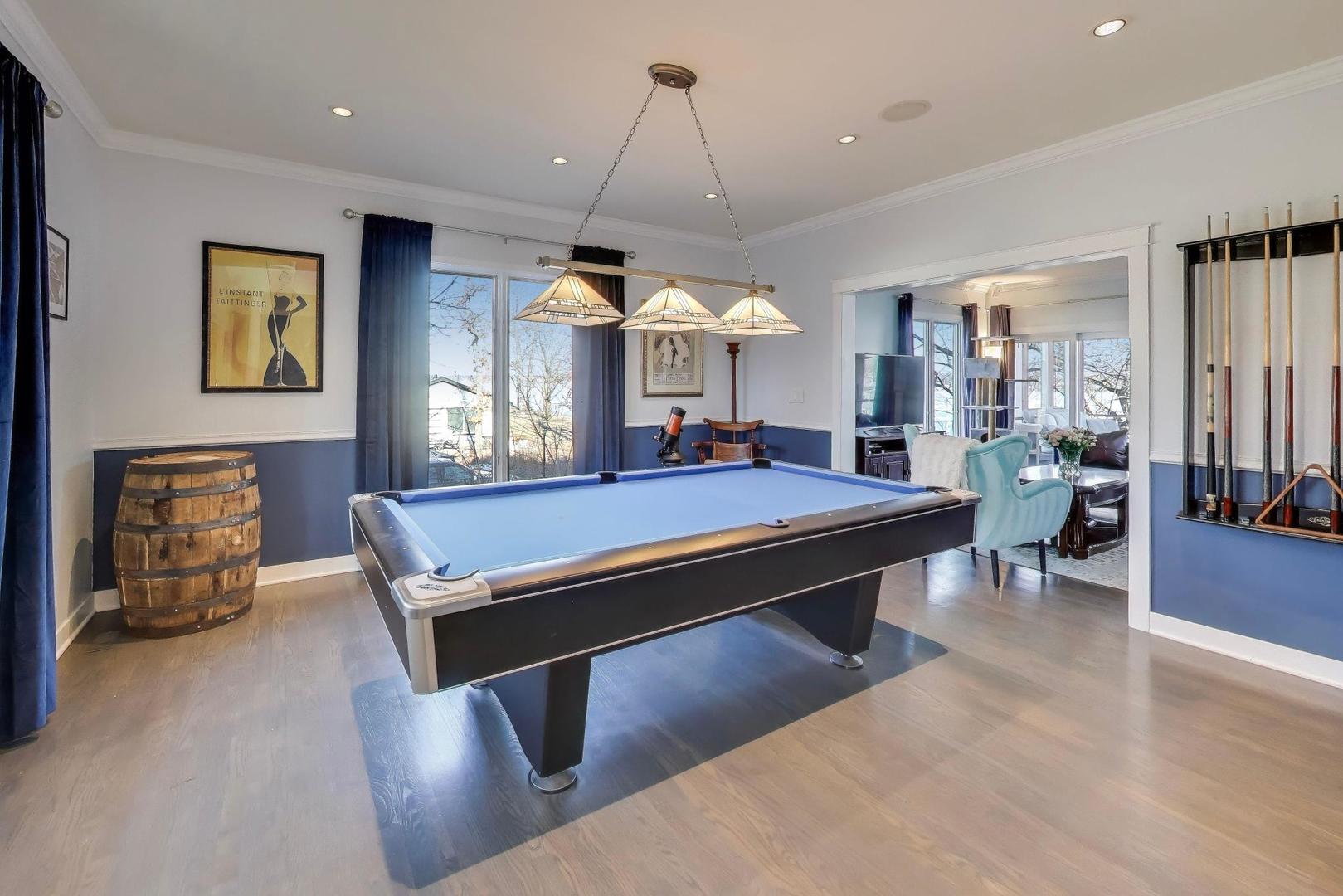 42429 N Woodbine Avenue