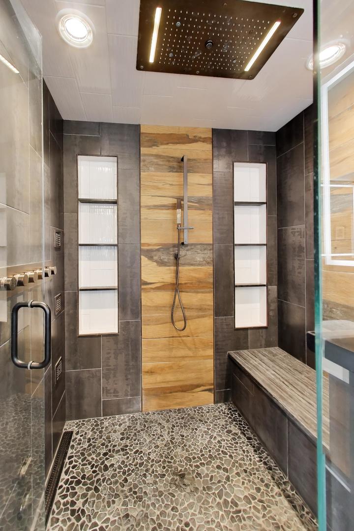 42429 N Woodbine Avenue