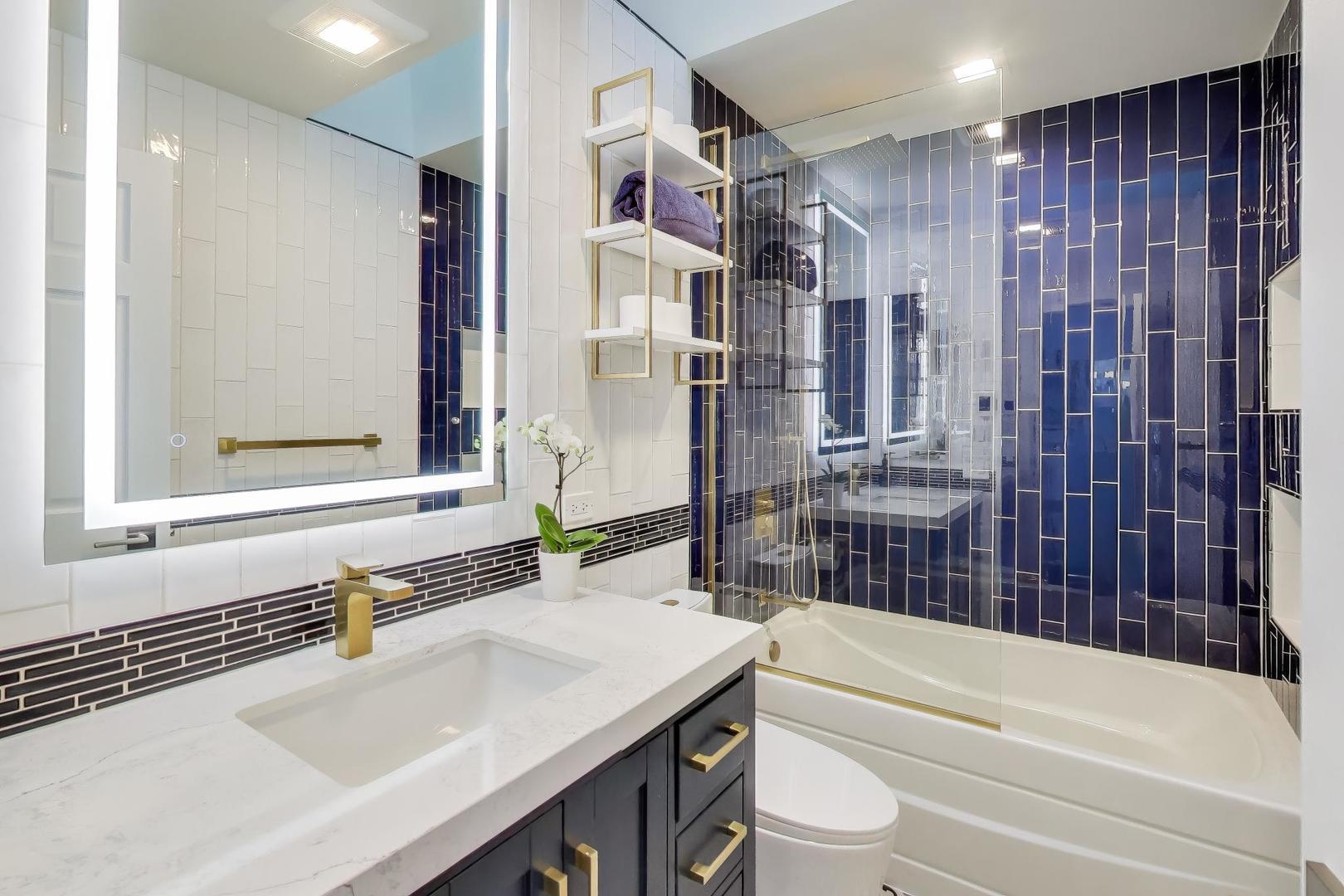 42429 N Woodbine Avenue