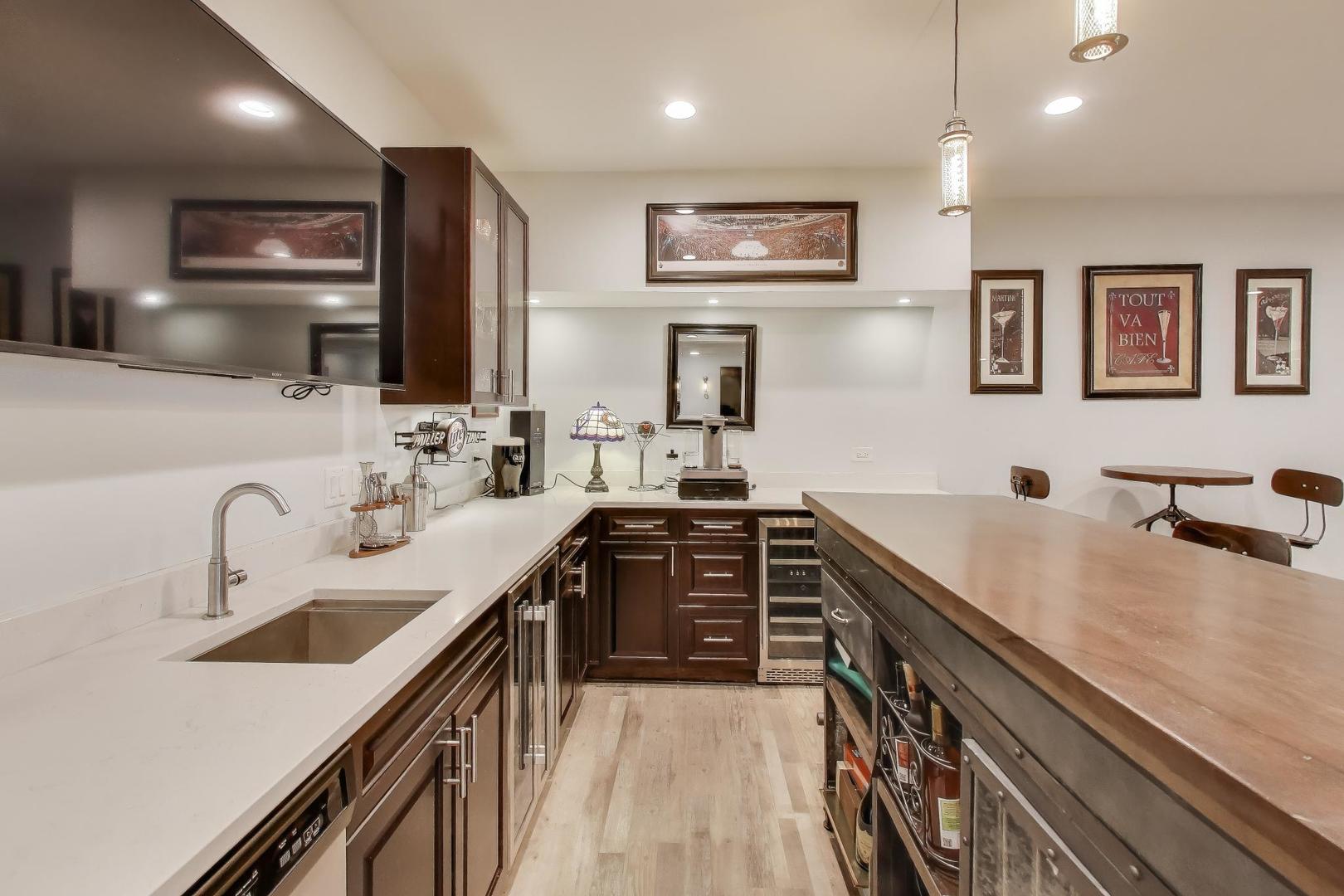 42429 N Woodbine Avenue