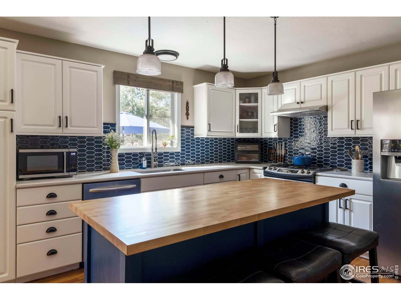 607 Saint Michaels Dr